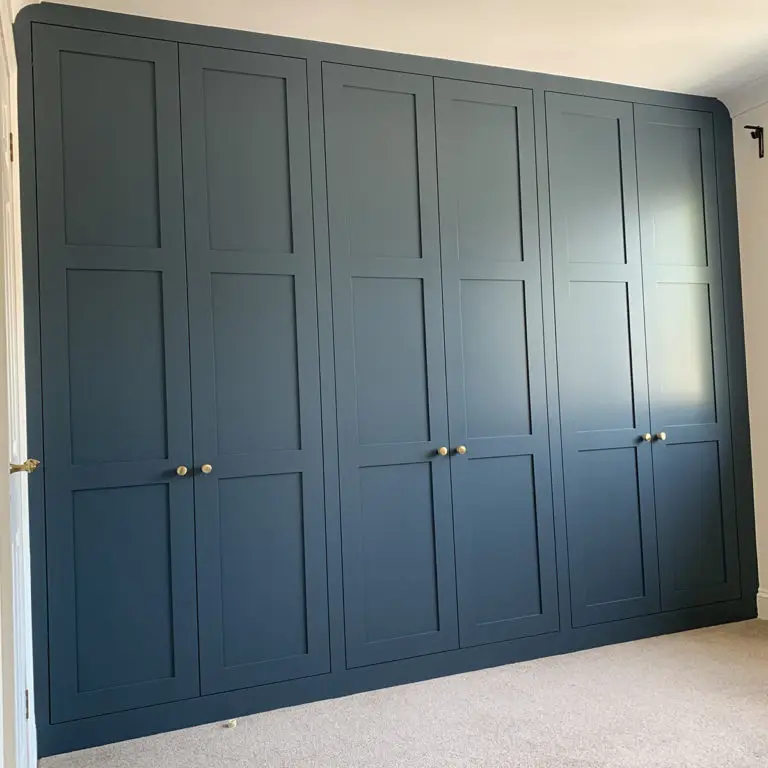 Square Shaker Wardrobe - Built in Surbiton by carpenter in london