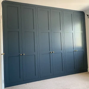 Square Shaker Wardrobe - Built in Surbiton by carpenter in london